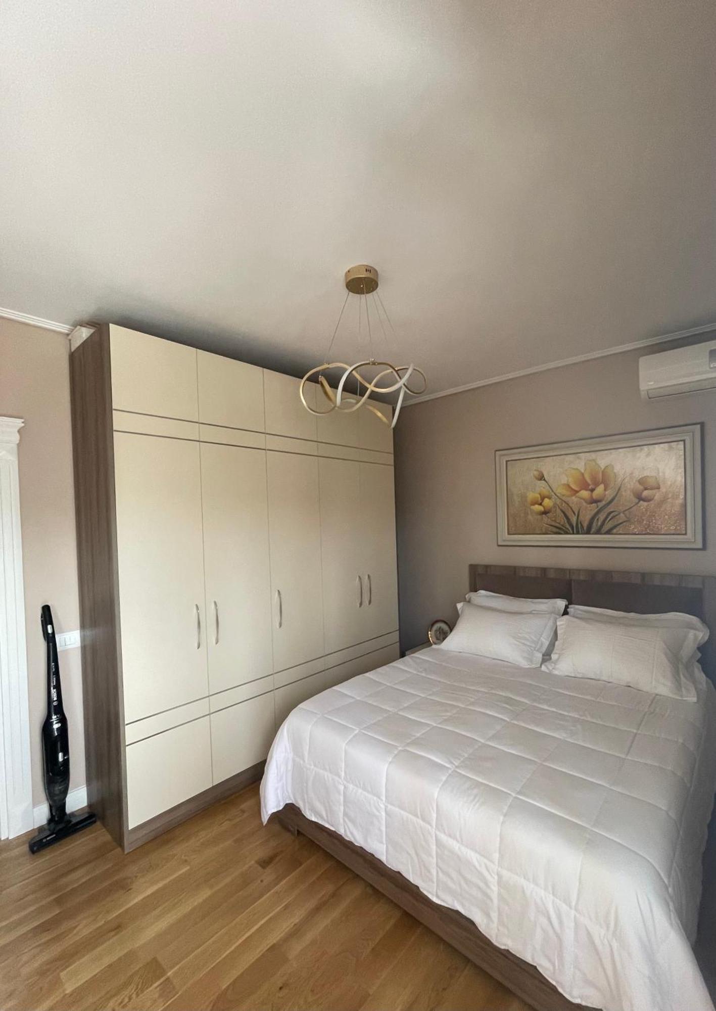 Deoni Apartment Luxury ティラナ エクステリア 写真