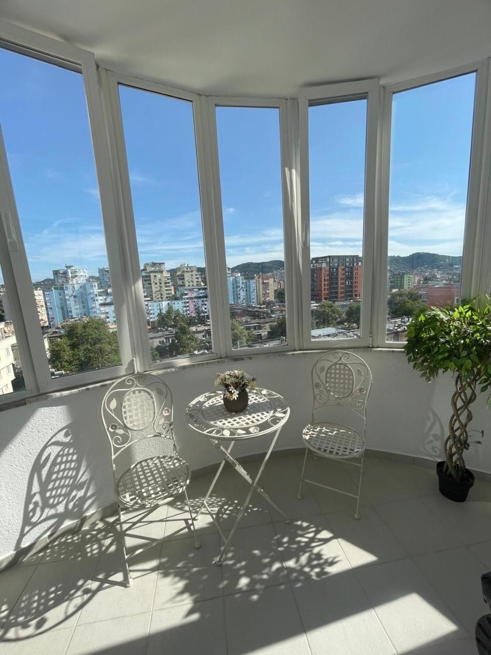 Deoni Apartment Luxury ティラナ エクステリア 写真
