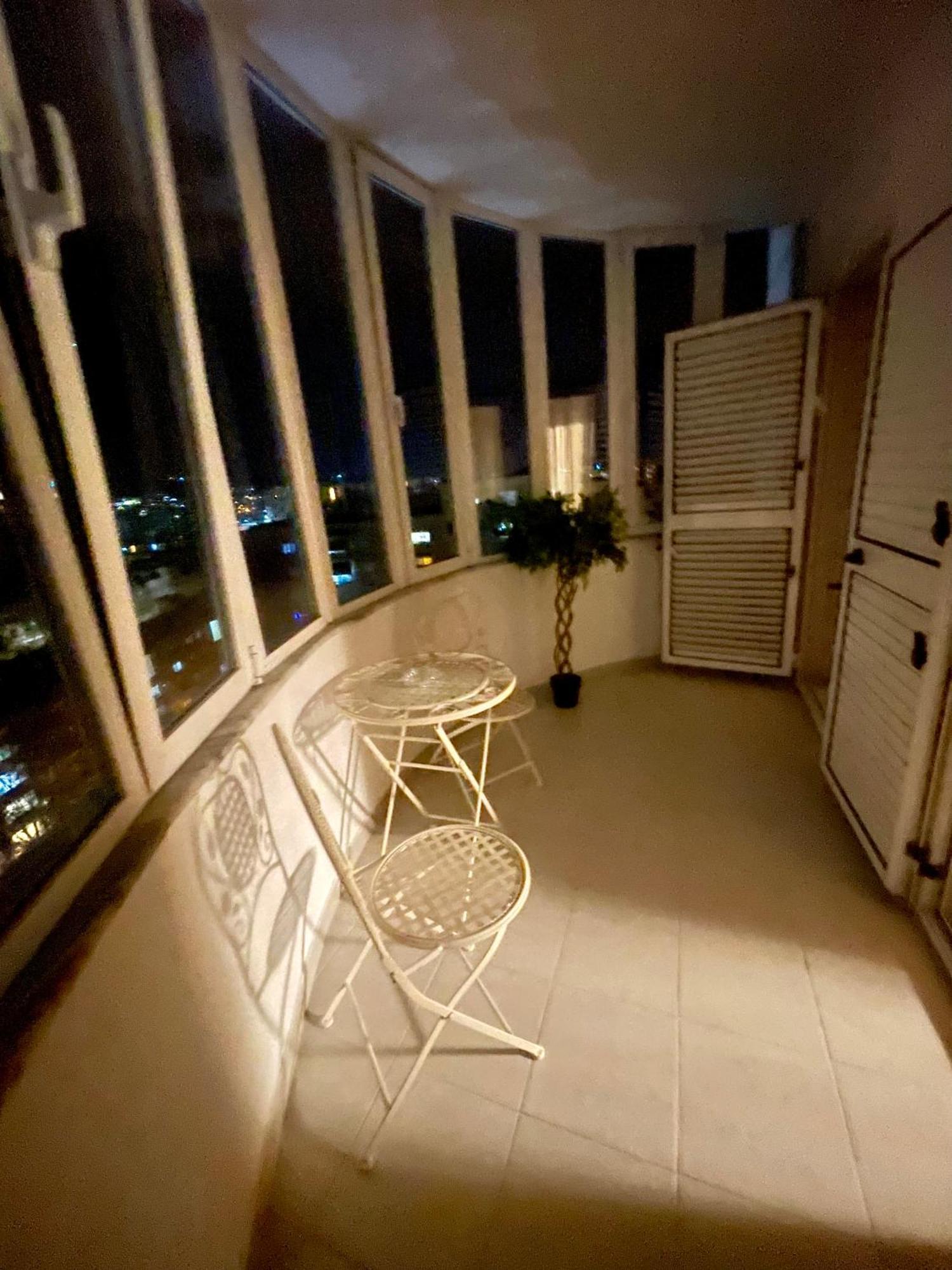 Deoni Apartment Luxury ティラナ エクステリア 写真
